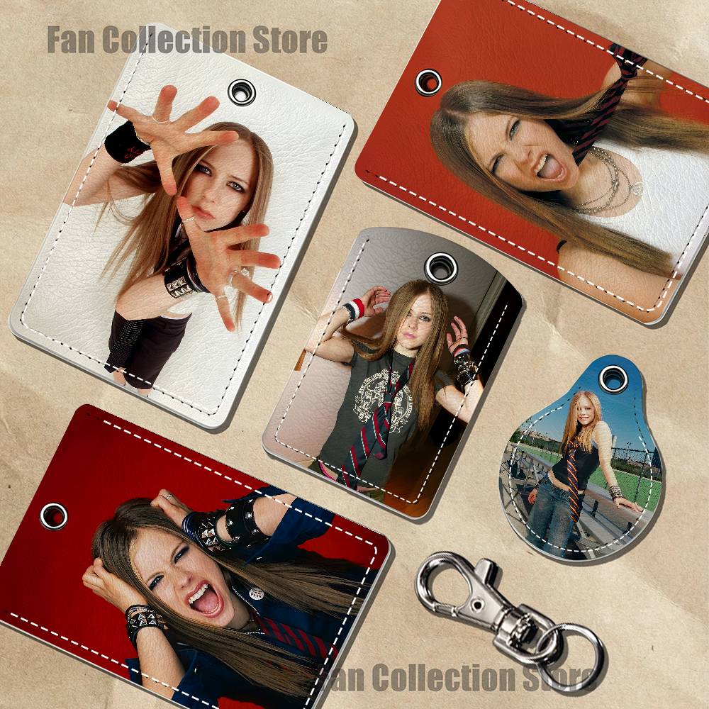Singer A-Avril Holder Keychain - огляд і ціна Leatherwork Keychain